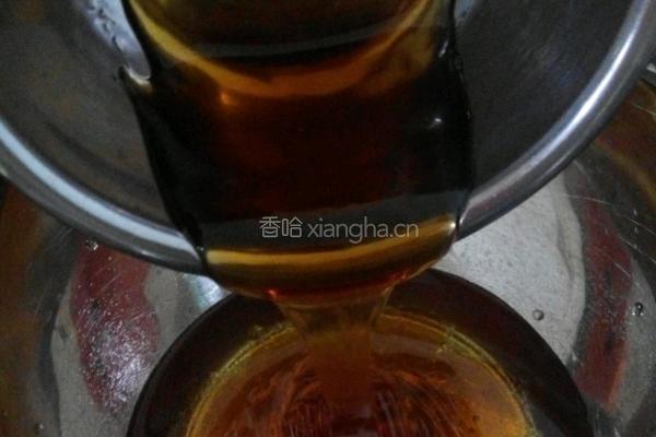 广式豆沙蛋黄月饼的做法图解1