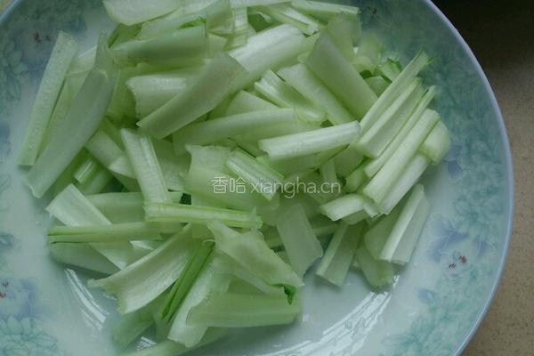 小白菜豆腐汤的做法图解2