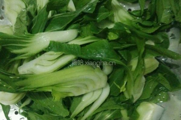 香菇炒上海青的做法图解1