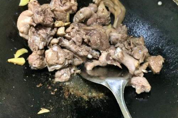 啤酒烧鸭的做法图解4
