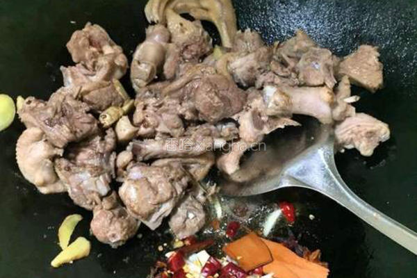 啤酒烧鸭的做法图解5