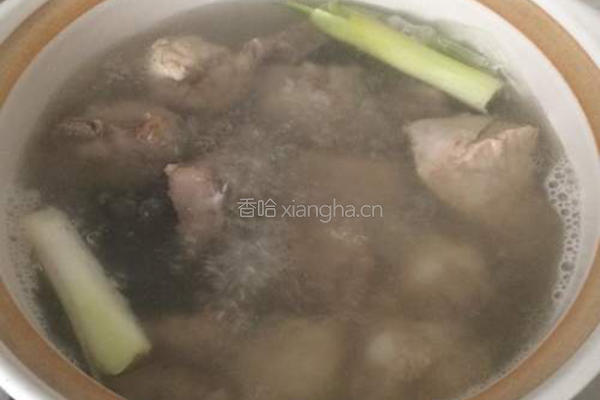 莲藕炖排骨的做法图解5