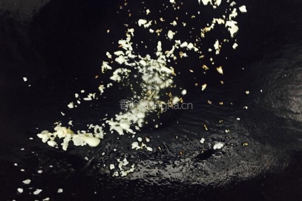 草菇炒牛肉的做法图解6