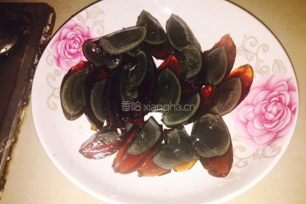 姜汁松花蛋的做法图解1