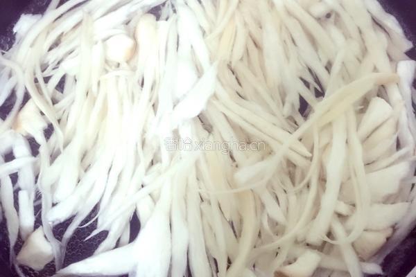 酸甜杏鲍菇的做法图解2