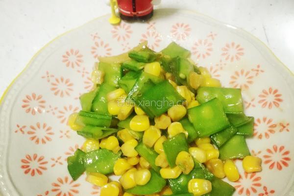 鹅黄嫩绿-荷兰豆炒玉米粒的做法图解6
