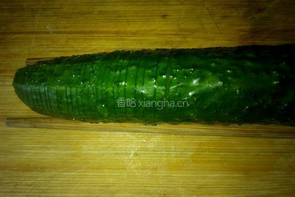 蓑衣黄瓜的做法图解2