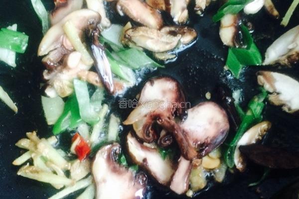 香菇青菜的做法图解3
