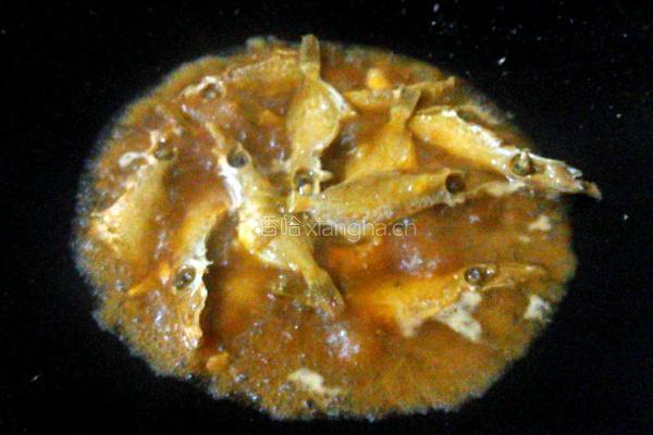 蒜香拨皮鱼的做法图解3