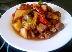 红烧肉炖土豆