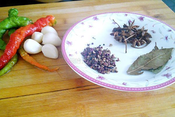 红烧肉炖土豆的做法图解2