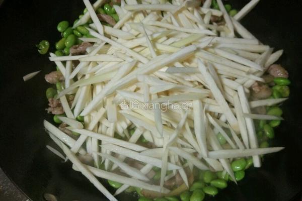 毛豆茭白炒肉丝的做法图解4