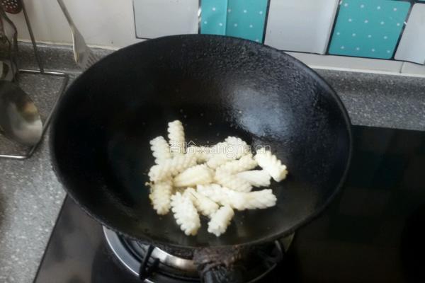 清炒鱿鱼花的做法图解6