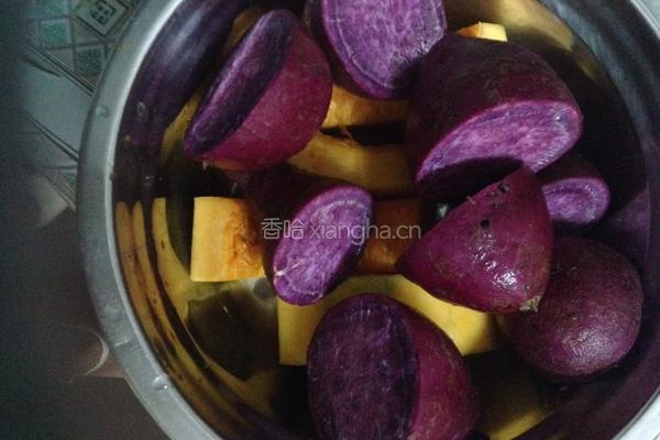 南瓜紫薯饼的做法图解1