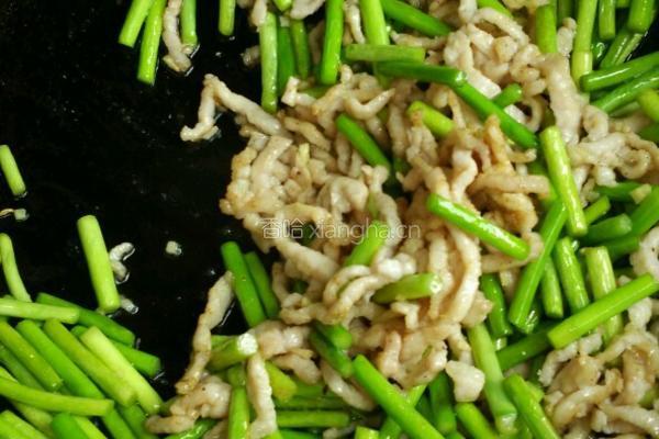蒜苔炒肉丝的做法图解9