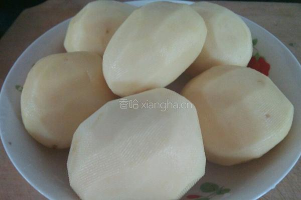 炸新土豆条的做法图解1