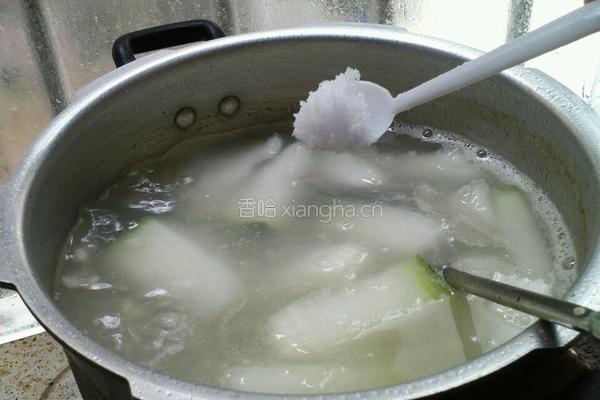 冬瓜薏仁骨头去湿汤的做法图解5