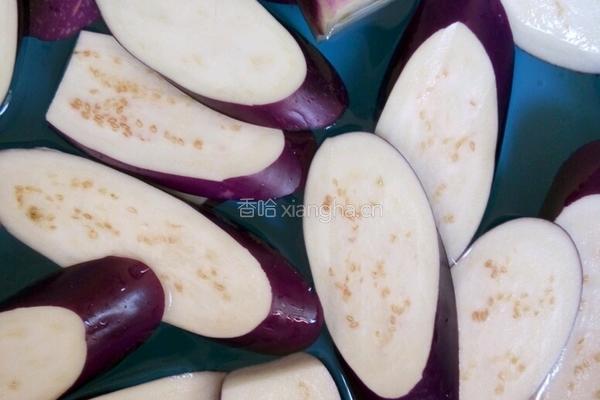 炸茄子的做法图解2