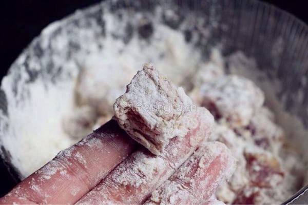 菠萝咕噜肉的做法图解5
