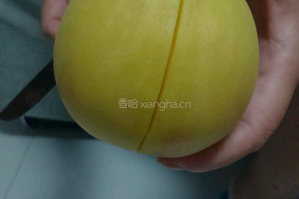 黄桃罐头的做法图解3