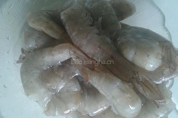 蠔油虾的做法图解1