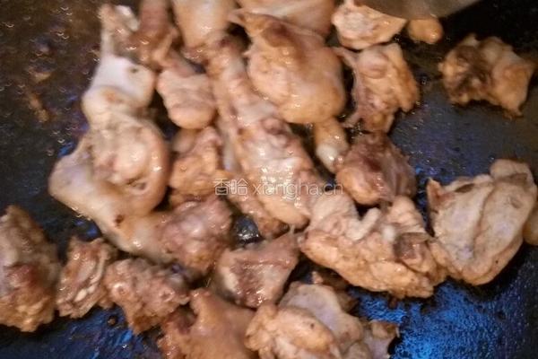 箥箩炒鸡肉青椒的做法图解5