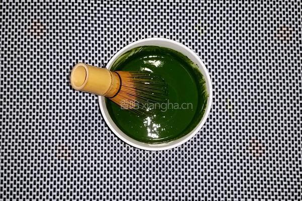 抹茶戚風蛋糕的做法图解1