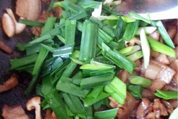 蒜香回锅肉的做法图解5