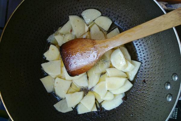 干锅土豆鸡的做法图解5