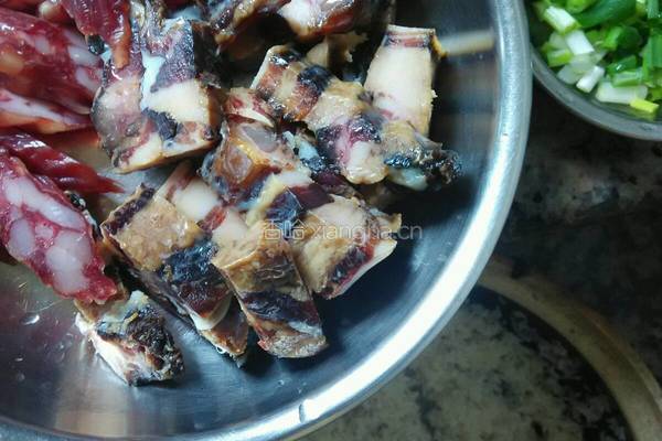 腊味煲仔饭的做法图解2
