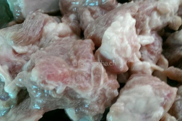 老干妈炒排骨的做法图解2