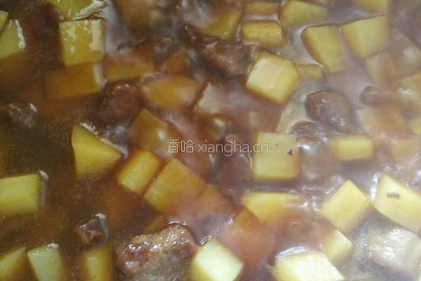 土豆焖肉的做法图解5