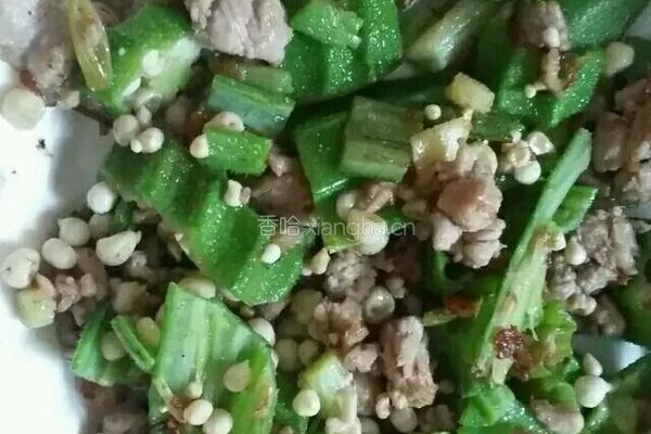 肉末炒秋葵的做法图解4