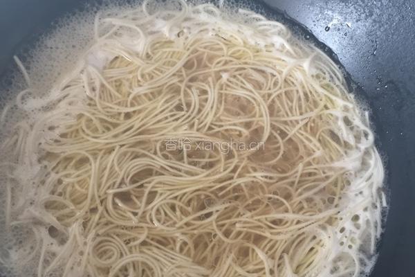 鸡汤龙须面的做法图解4