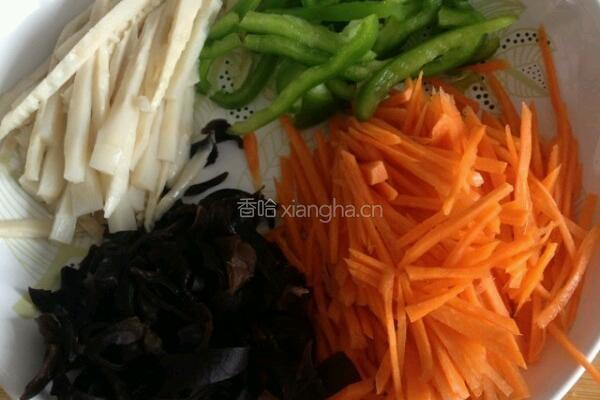 鱼香肉丝的做法图解2