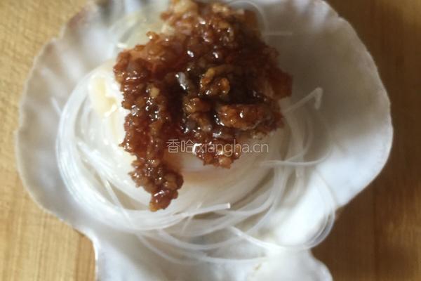 蒜蓉粉丝蒸扇贝的做法图解8