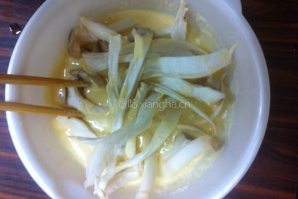 炸鲜菇的做法图解4