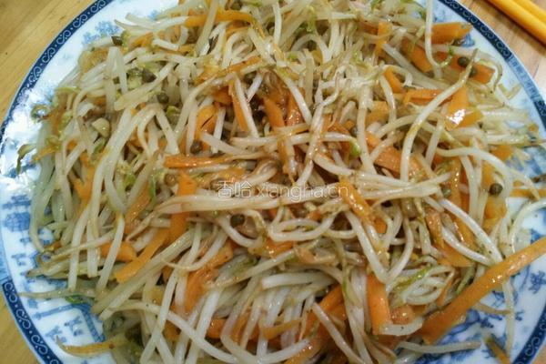 豆芽炒胡萝卜丝儿的做法图解8