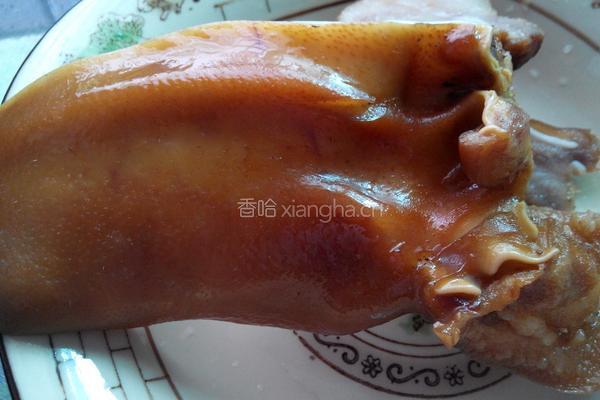爆炒猪耳朵的做法图解1