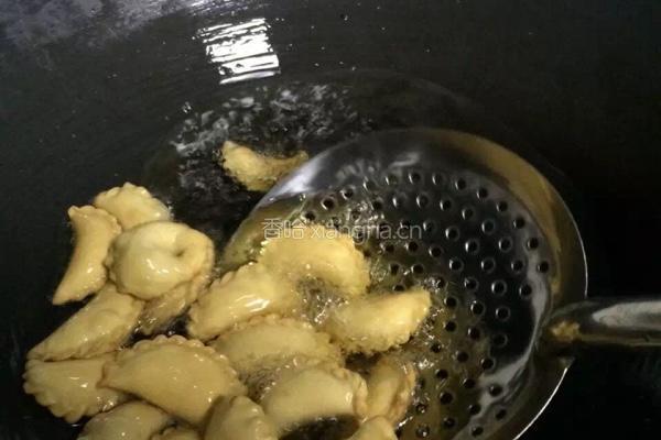 广东賀年小食--油角的做法图解6