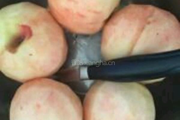 糖水桃子的做法图解2