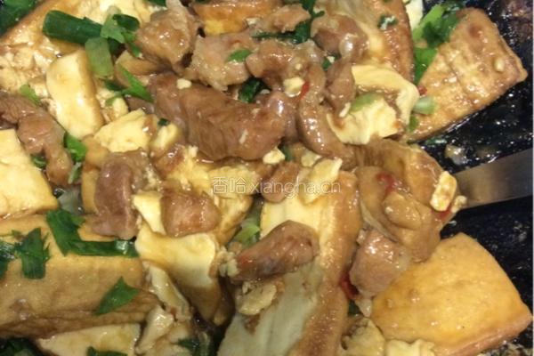 豆腐炒猪肉的做法图解7