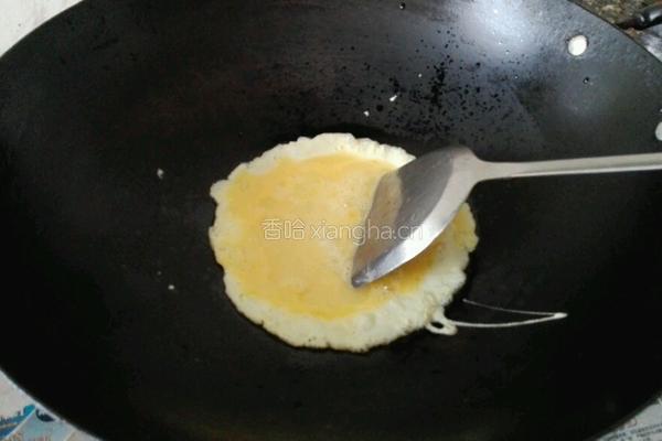 丝瓜鸡蛋瘦肉汤的做法图解3