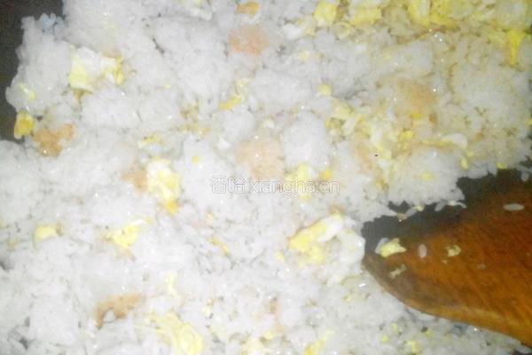 蛋炒饭的做法图解2