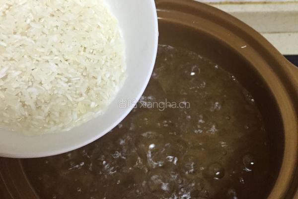 金枪鱼粥的做法图解3
