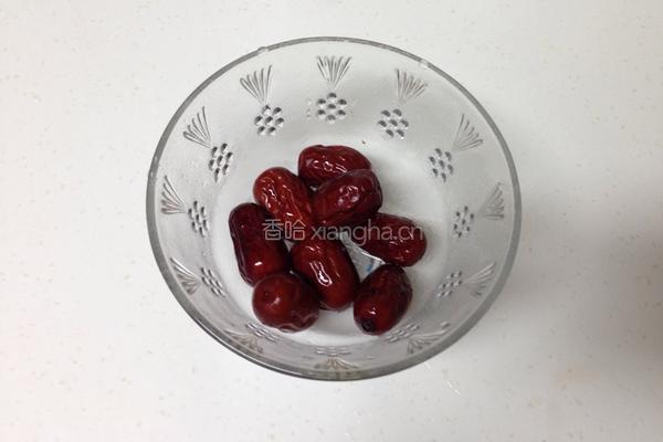 红豆红枣养颜粥的做法图解3