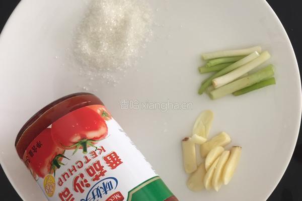 橙子炒西红柿的做法图解2