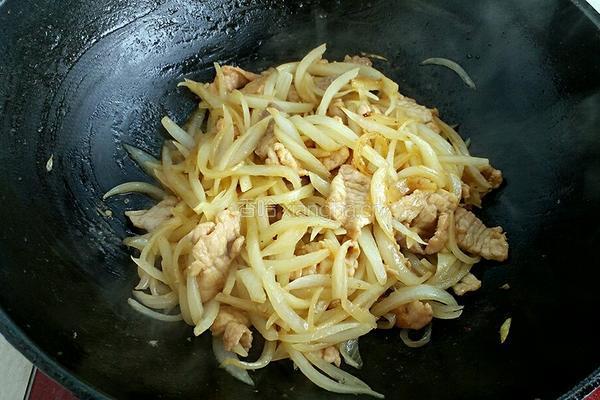 洋葱炒肉的做法图解5