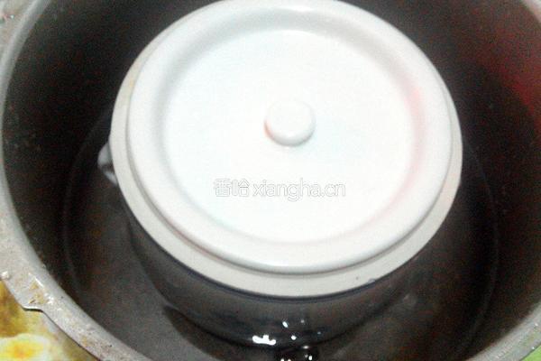 香菇炖猪脚的做法图解10