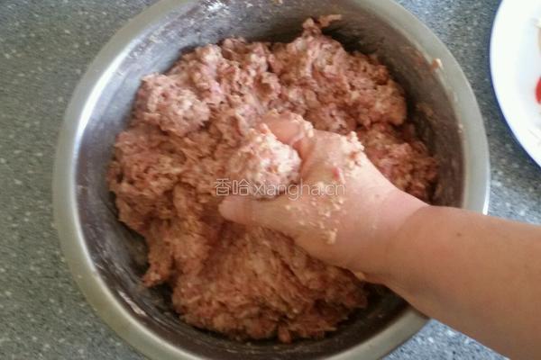 炸牛肉丸子的做法图解9